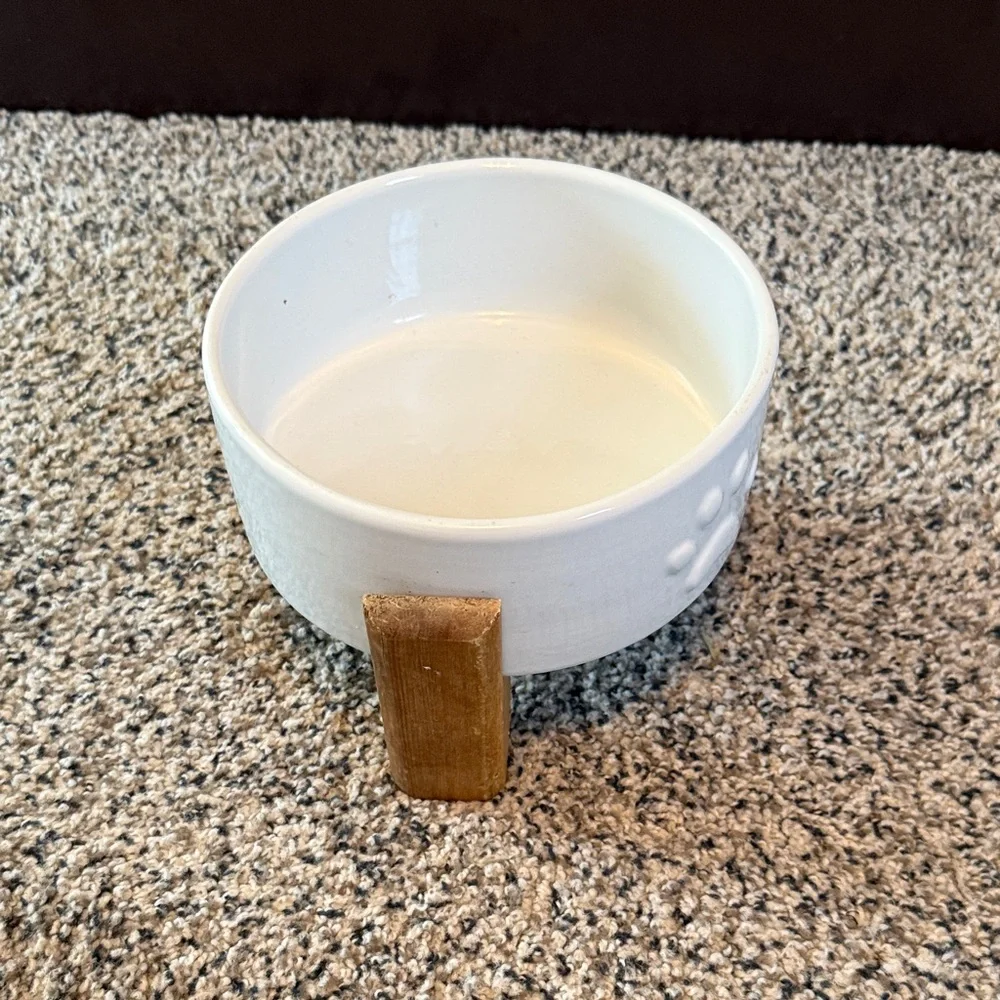 White Ceramic Pet Bowl with Wooden Stand - Picture 6 of 6